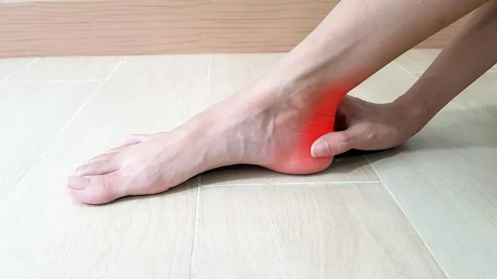Como identificar a inflamação do tendão de Aquiles: sinais de alerta e diagnóstico